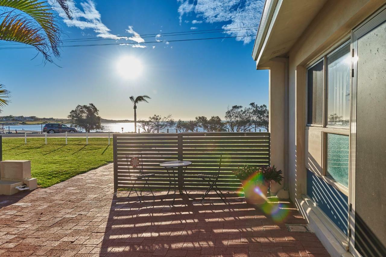 Api Pelican Beach Front Apartments Kalbarri Eksteriør billede